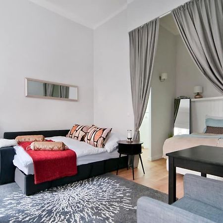 Апартаменты ⍟Luxurious And Bright⍟ 5 Min Walk To City Center Вена Экстерьер фото
