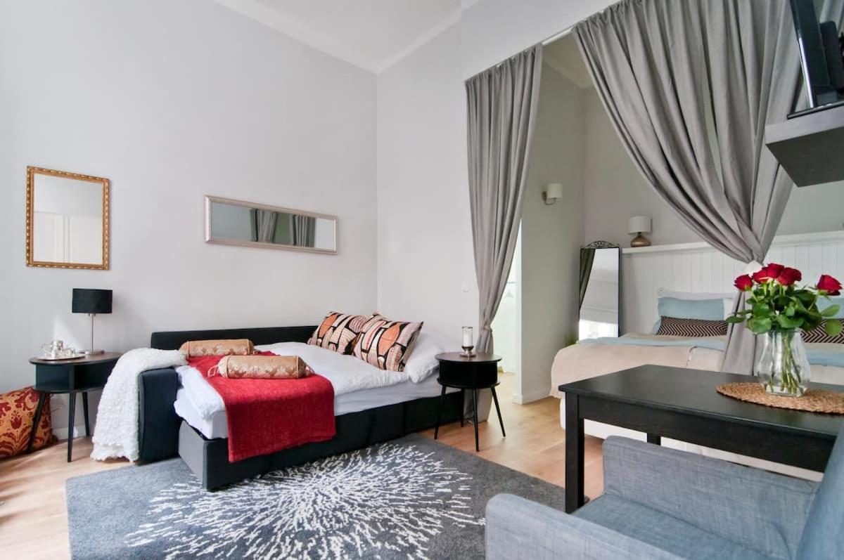 Апартаменты ⍟Luxurious And Bright⍟ 5 Min Walk To City Center Вена Экстерьер фото