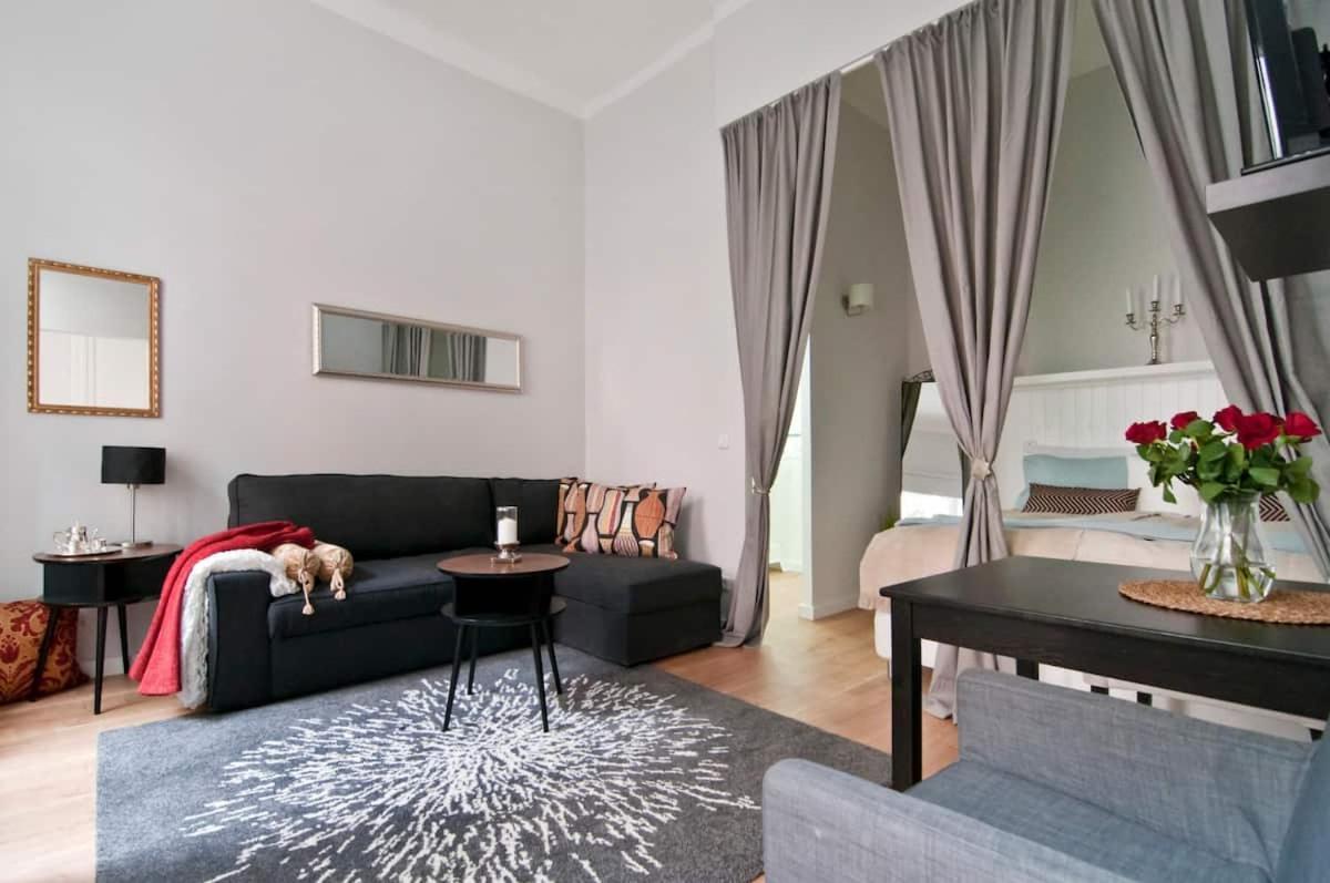 Апартаменты ⍟Luxurious And Bright⍟ 5 Min Walk To City Center Вена Экстерьер фото